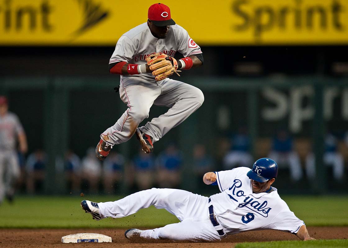 20090612_MLB_Baseball_Reds_Royals_Brandon_Phillips