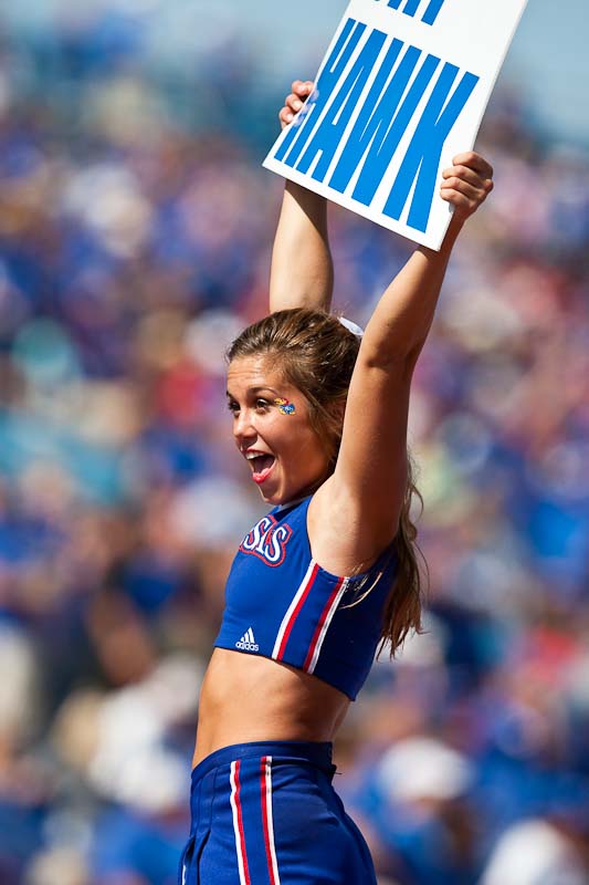 20090919_NCAA_Football_Kansas_cheerleader_2