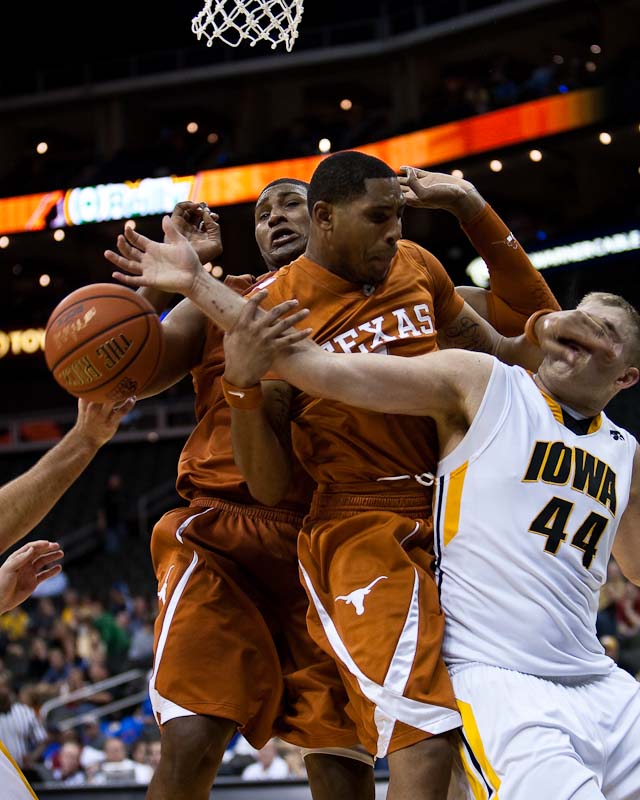 20091123_NCAA_Basketball_Iowa_Texas_Gary_Johnson
